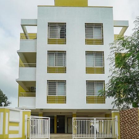 Oyo 16007 Sk Executive Hotel Yerandwane Eksteriør billede