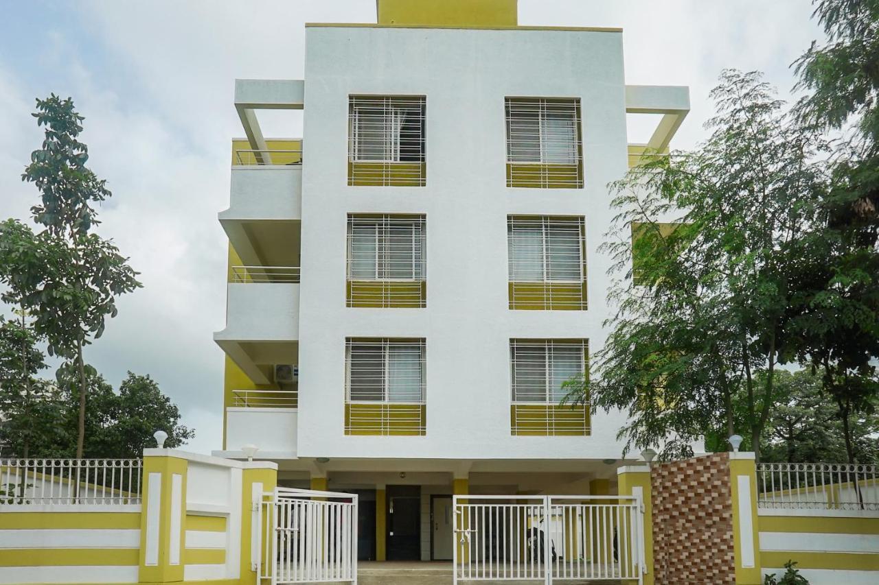 Oyo 16007 Sk Executive Hotel Yerandwane Eksteriør billede